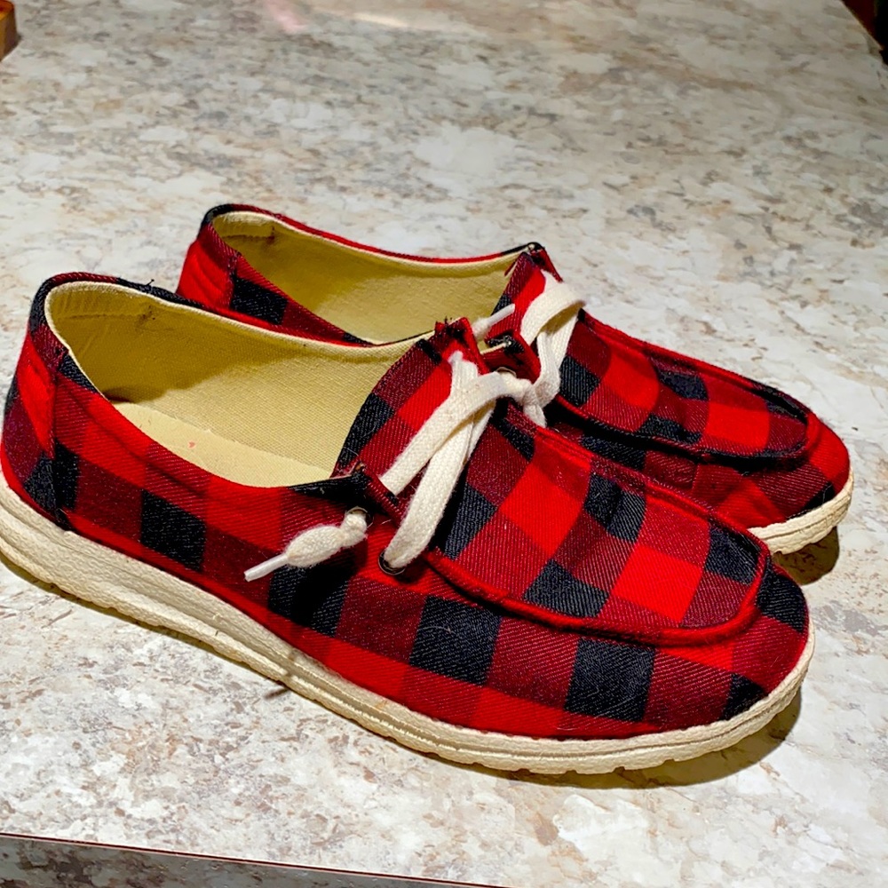 Buffalo plaid loafers size 8